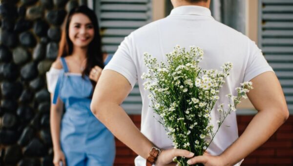 Dating in Christians: A Biblical Perspective
